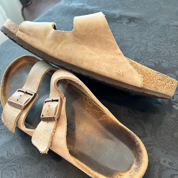 Birkenstock tan sandals women 11 men 9 - Picture 5 of 9